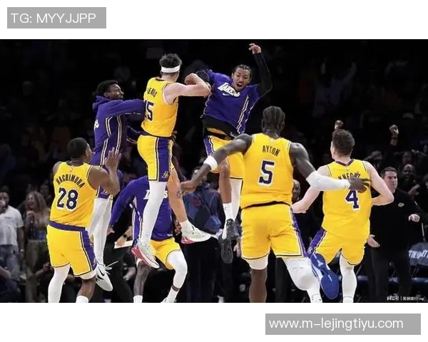 里夫斯砍下50分10板5助成湖人队史第三人上一个成就者为科比