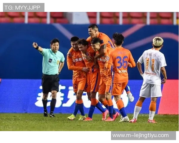 主教练金大仪称赞队员努力扳平比分感慨久未先失球的挑战与坚持