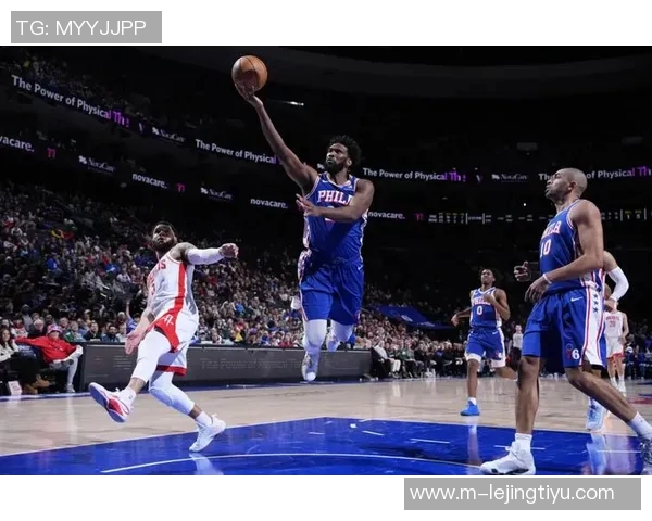 哈达威被阿门犯规引争议KD称队友认为是自我绊倒所致