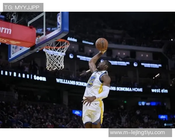 邓利维谈库明加续约事件称训练营内未见任何影响