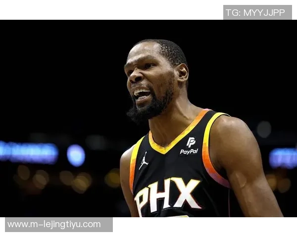 卡梅隆布泽尔表现惊艳砍下26分12篮板4助攻2封盖兄弟状态低迷仅得4分 卡梅隆布泽尔表现惊艳砍下26分12篮板4助攻2封盖兄弟状态低迷仅得4分