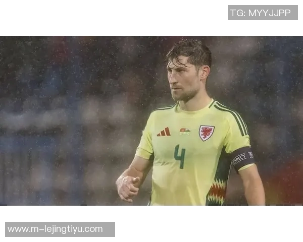 威尔士国家队迎来百场里程碑32岁后卫本戴维斯对阵比利时 威尔士国家队迎来百场里程碑32岁后卫本戴维斯对阵比利时