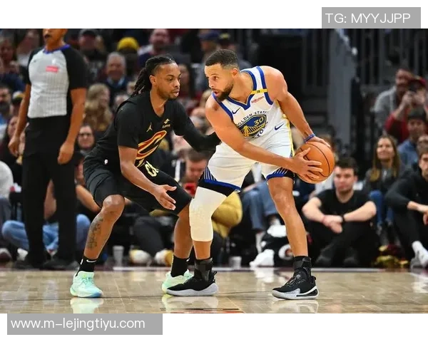 库里42分6助攻7篮板表现惊艳美网友称其为掘金之父历史最佳控卫