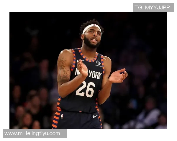 火记：米切尔罗宾逊抢进攻篮板能力强大亚当斯是否能与之抗衡